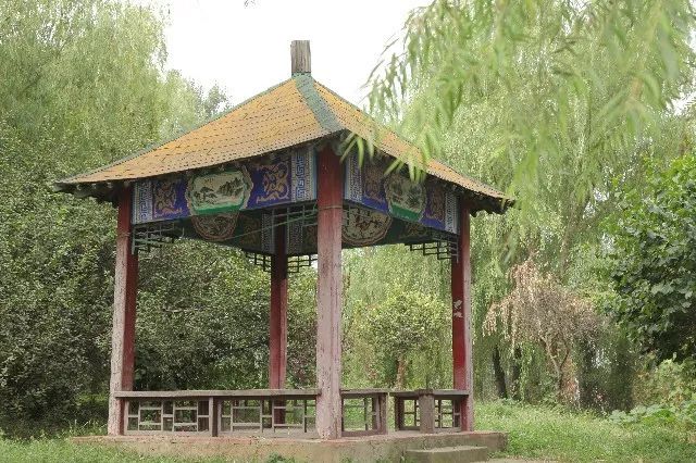 复古休息亭.jpg