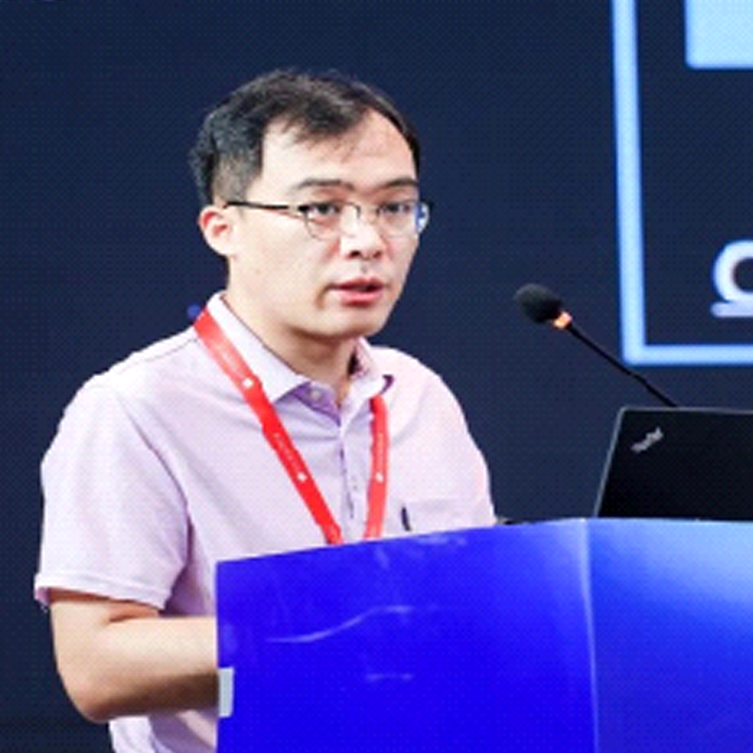 杜玉杰.jpg